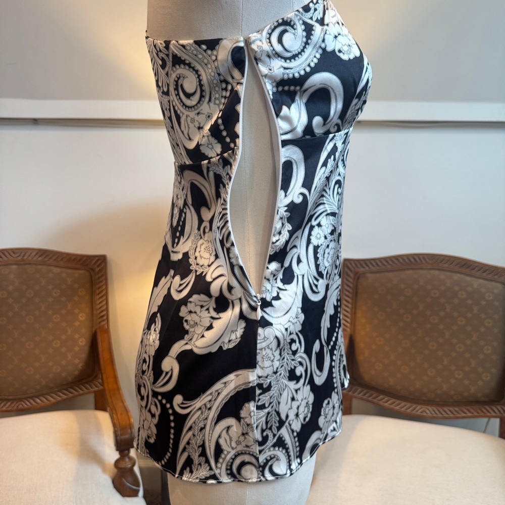 CACHE Y2K Silk Paisley One-Shoulder Party Top, Side Zip - Picture 5 of 6
